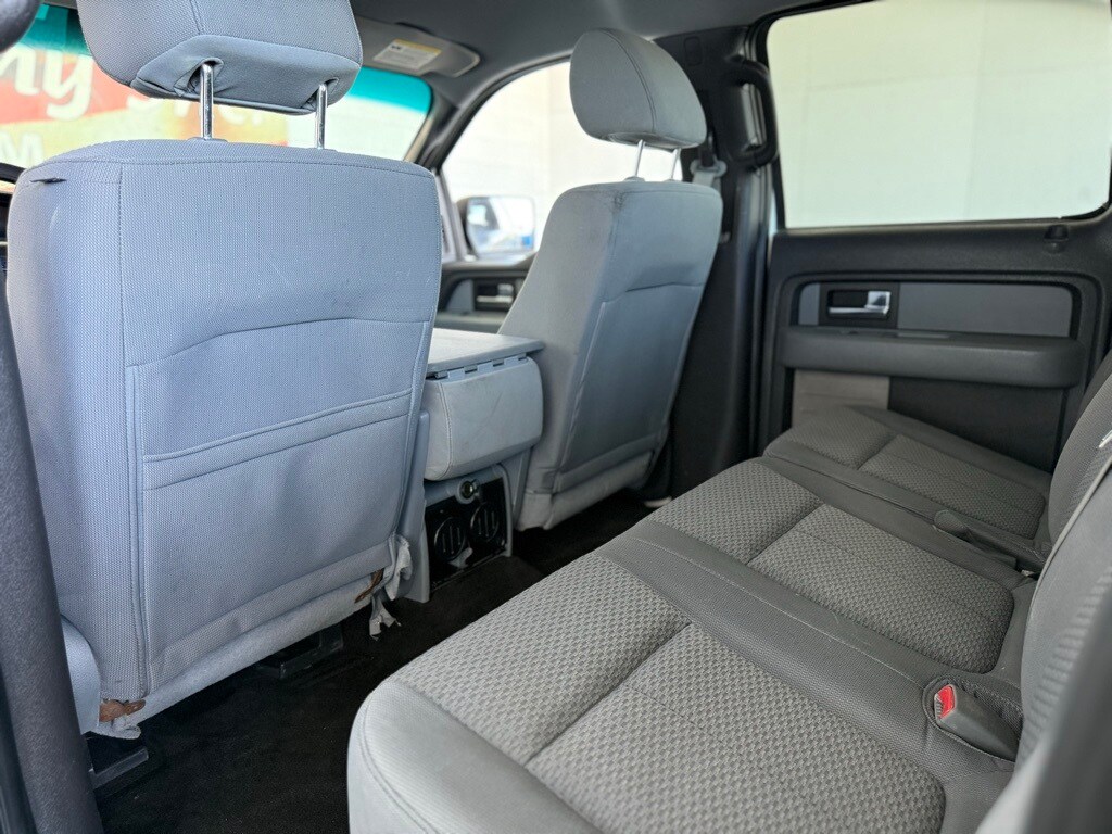Vehicle image 40 of 46