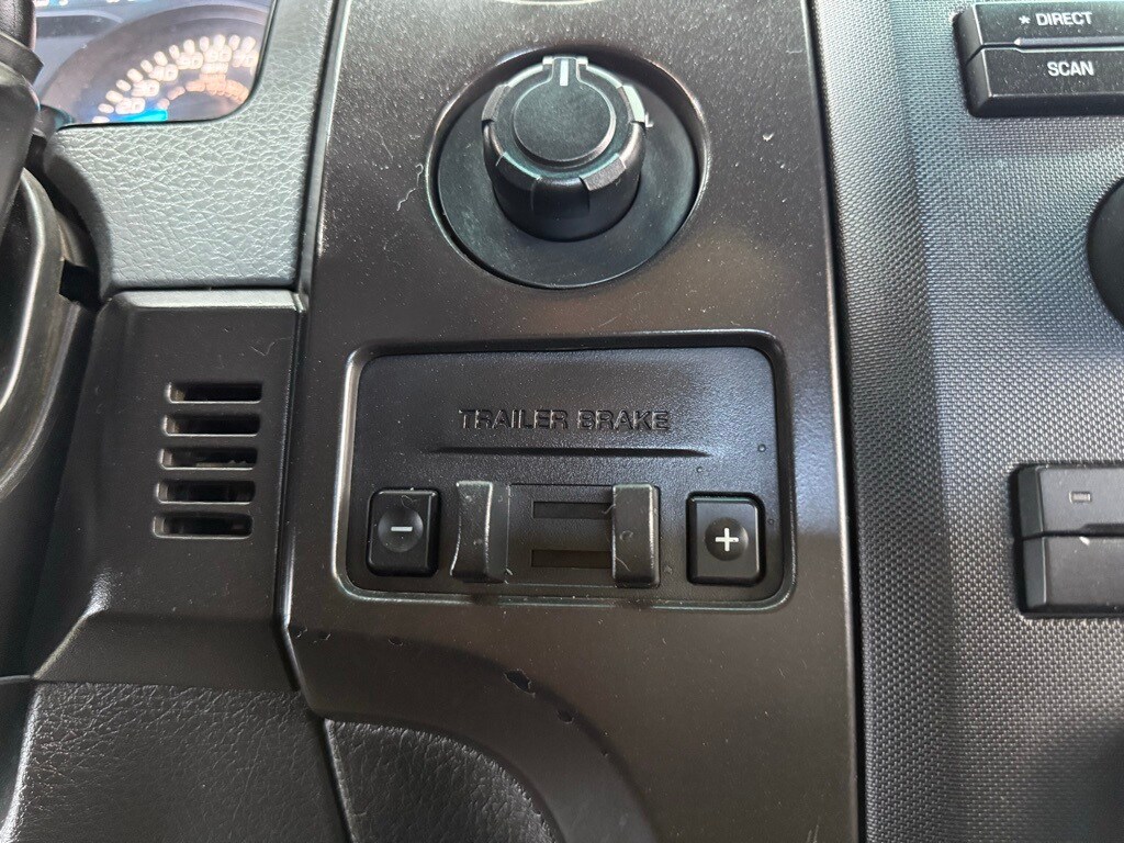 Vehicle image 35 of 46