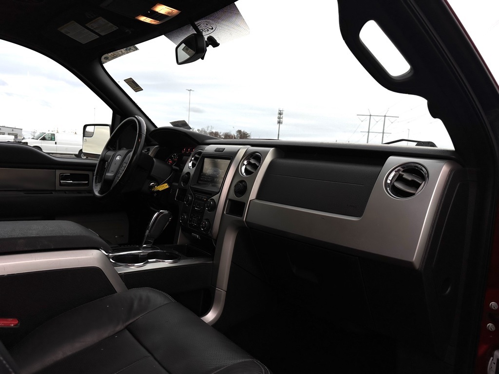 2013 Ford F-150 FX4 Image 15 of 24