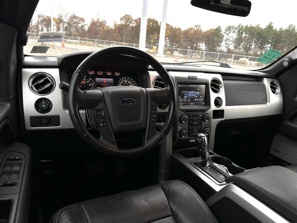 2013 Ford F-150 FX4 Image 13 of 24