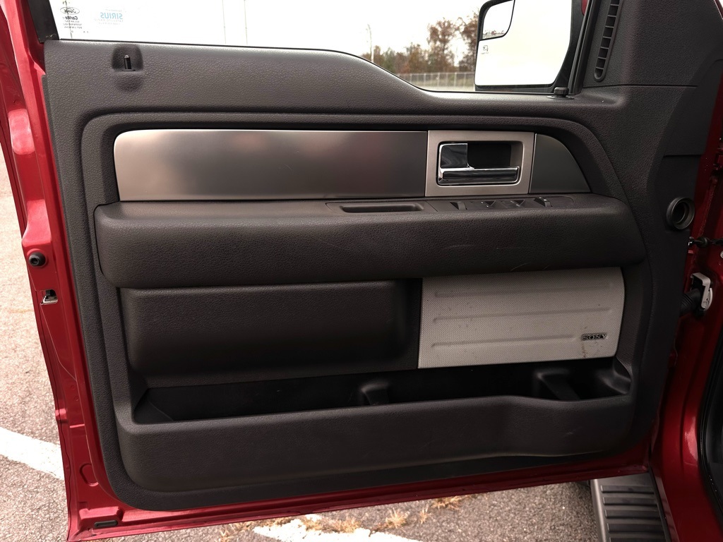 2013 Ford F-150 FX4 Image 18 of 24