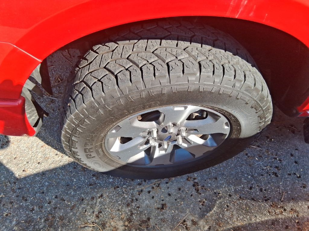2013 Ford F-150 STX Image 2 of 18