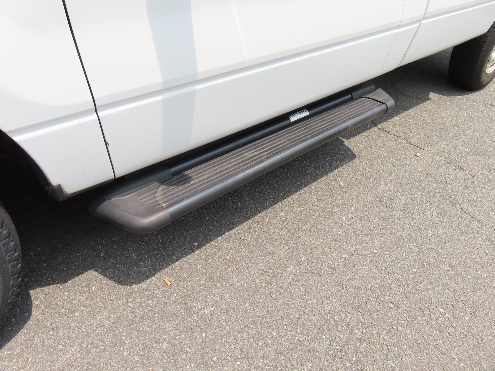 Vehicle image 9 of 18