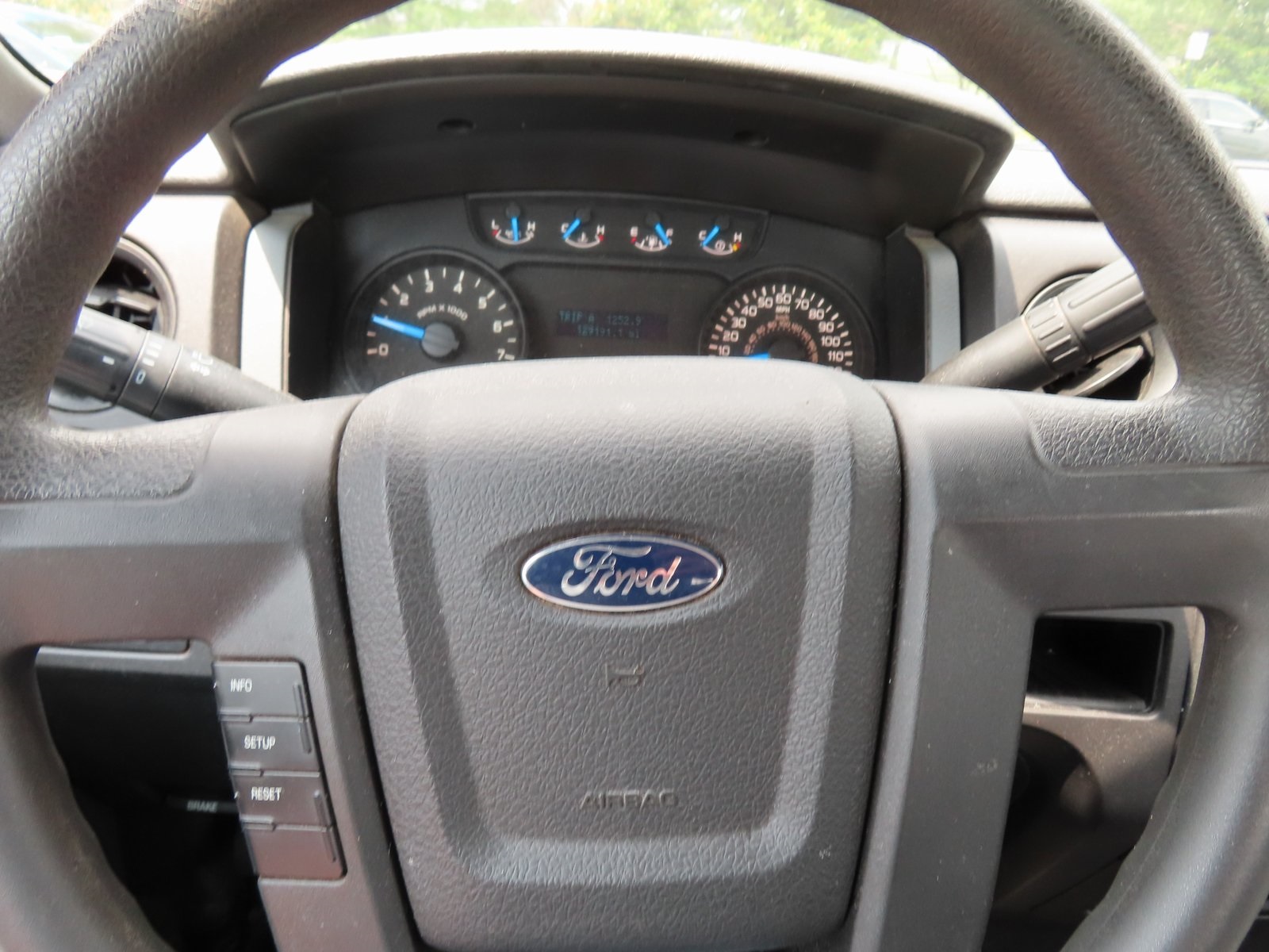Vehicle image 13 of 18