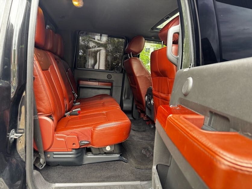 Vehicle image 23 of 40