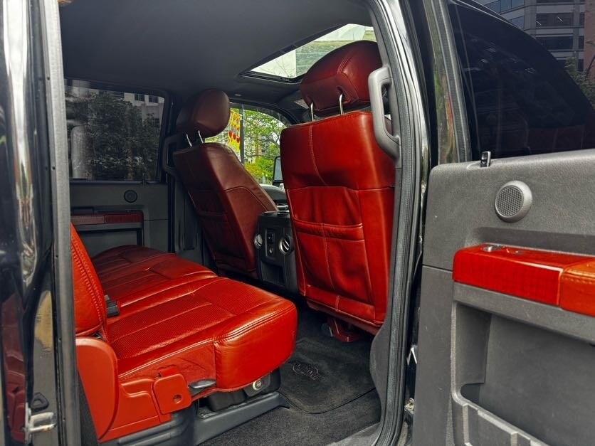 Vehicle image 22 of 40