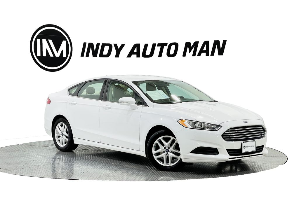 2013 Ford Fusion SE Image 4 of 37
