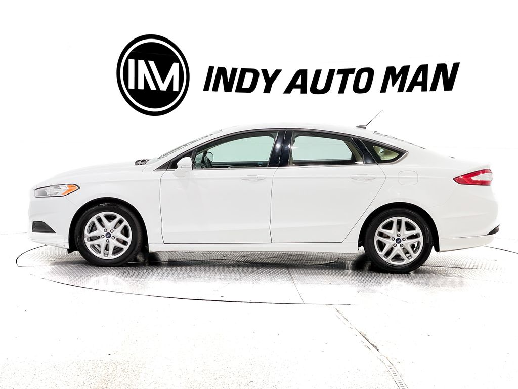 2013 Ford Fusion SE Image 9 of 37