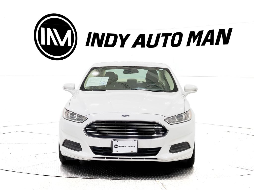 2013 Ford Fusion SE Image 2 of 37