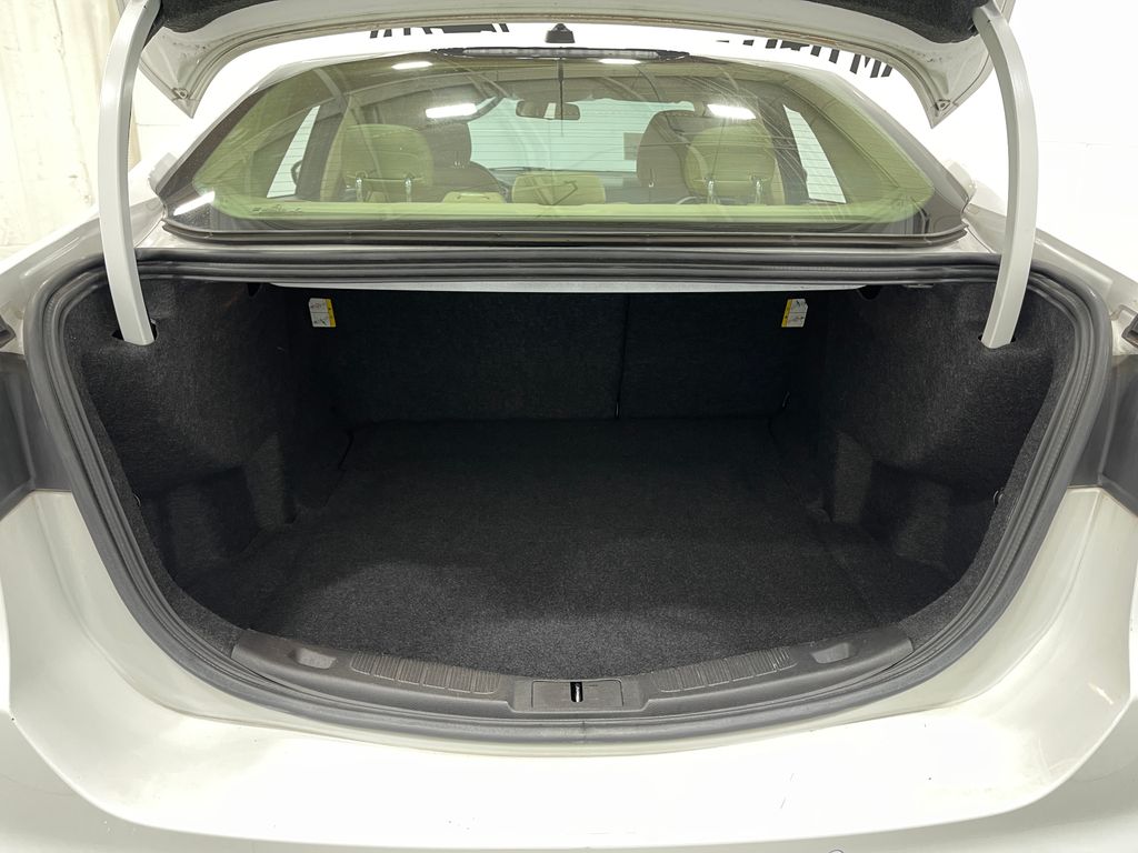 2013 Ford Fusion SE Image 14 of 37