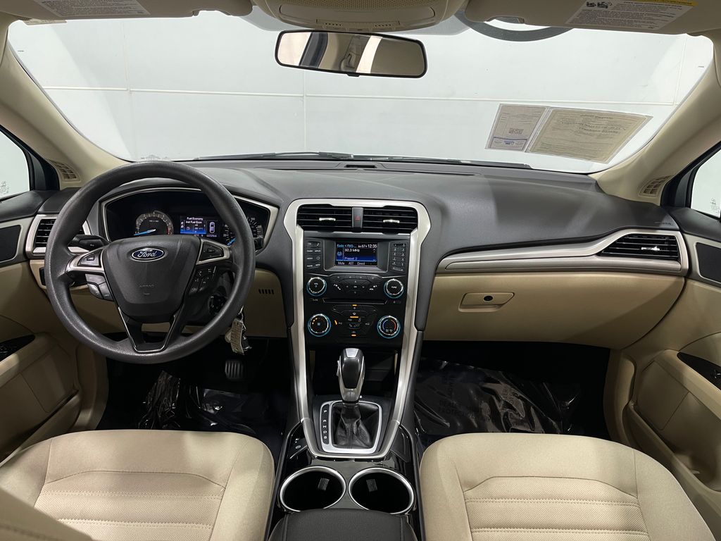 2013 Ford Fusion SE Image 21 of 37