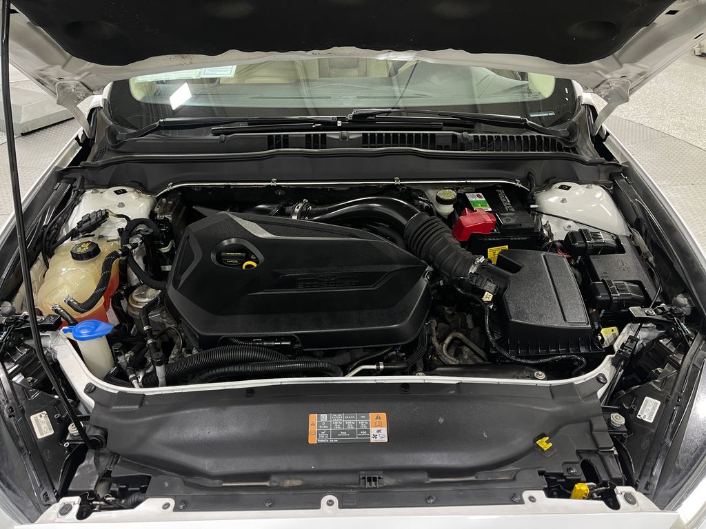 2013 Ford Fusion SE Image 10 of 37