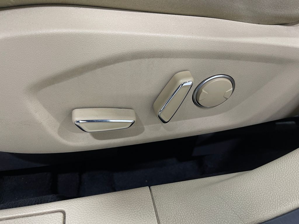 2013 Ford Fusion SE Image 27 of 37