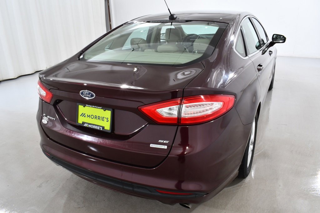 2013 Ford Fusion SE Image 7 of 36