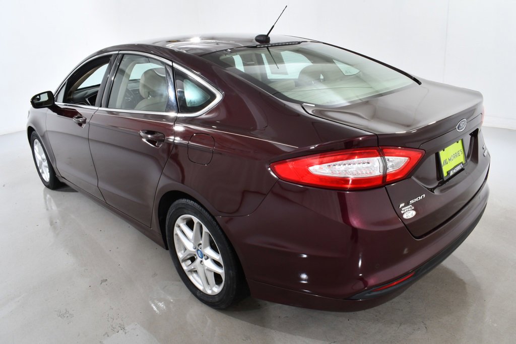 2013 Ford Fusion SE Image 8 of 36