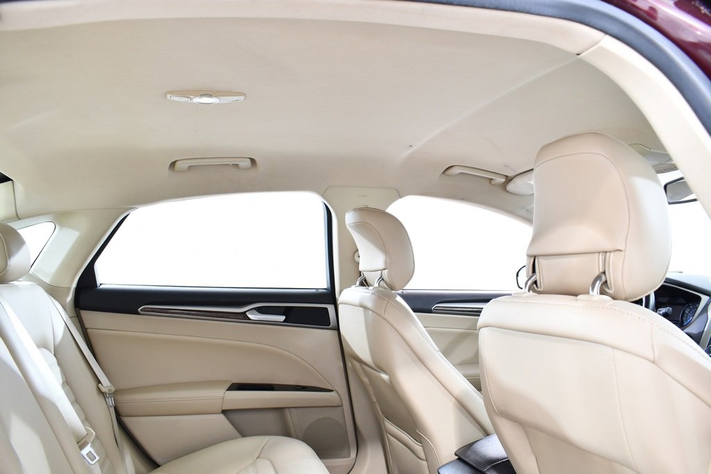 2013 Ford Fusion SE Image 16 of 36