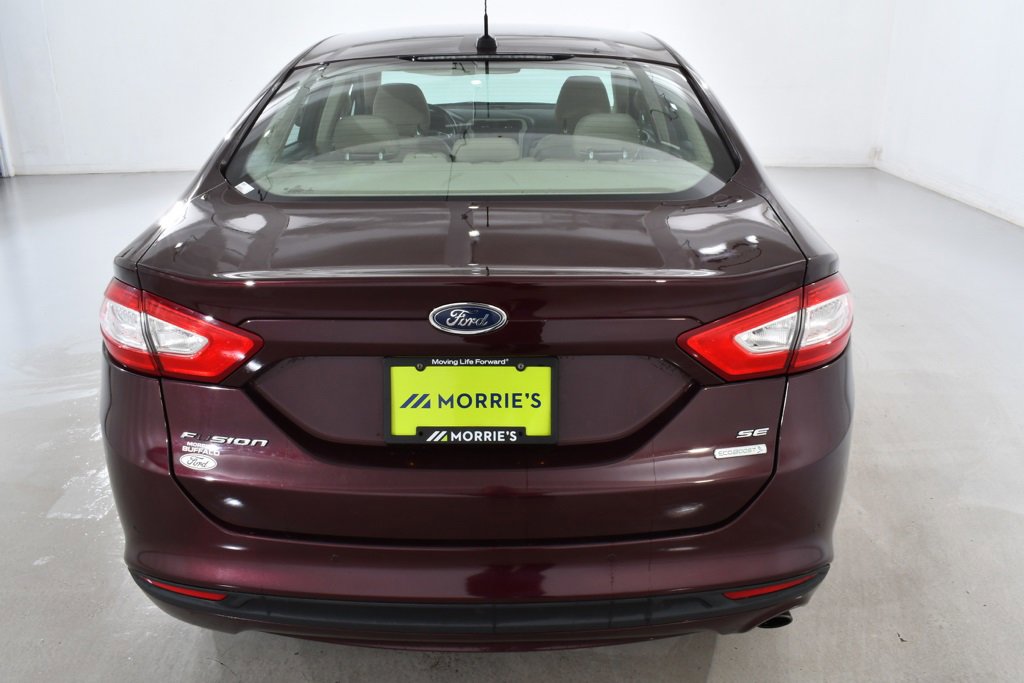 2013 Ford Fusion SE Image 11 of 36