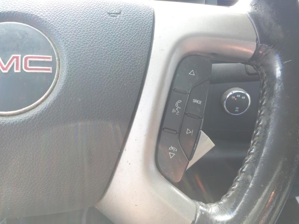 Vehicle image 13 of 15