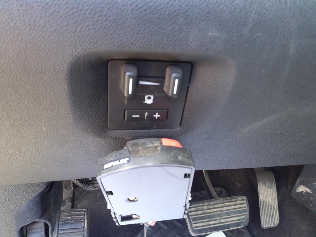 Vehicle image 8 of 15