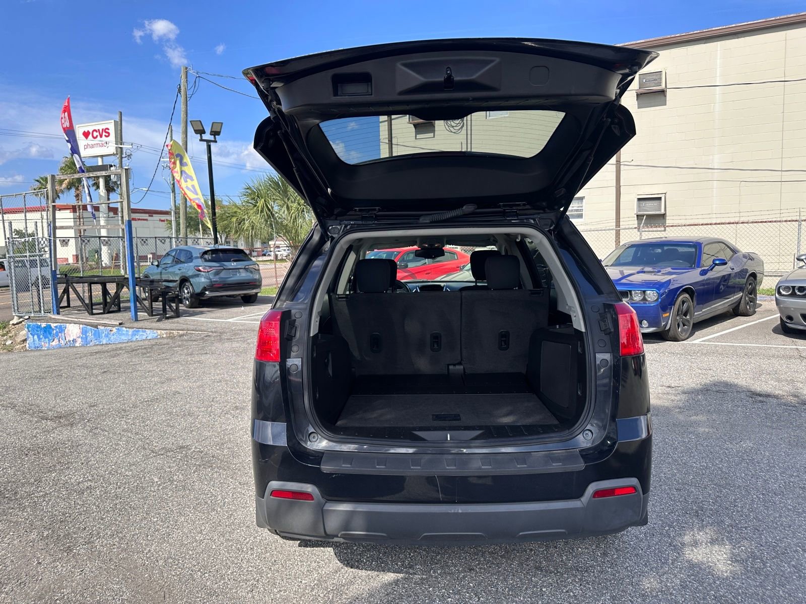 Vehicle image 10 of 21