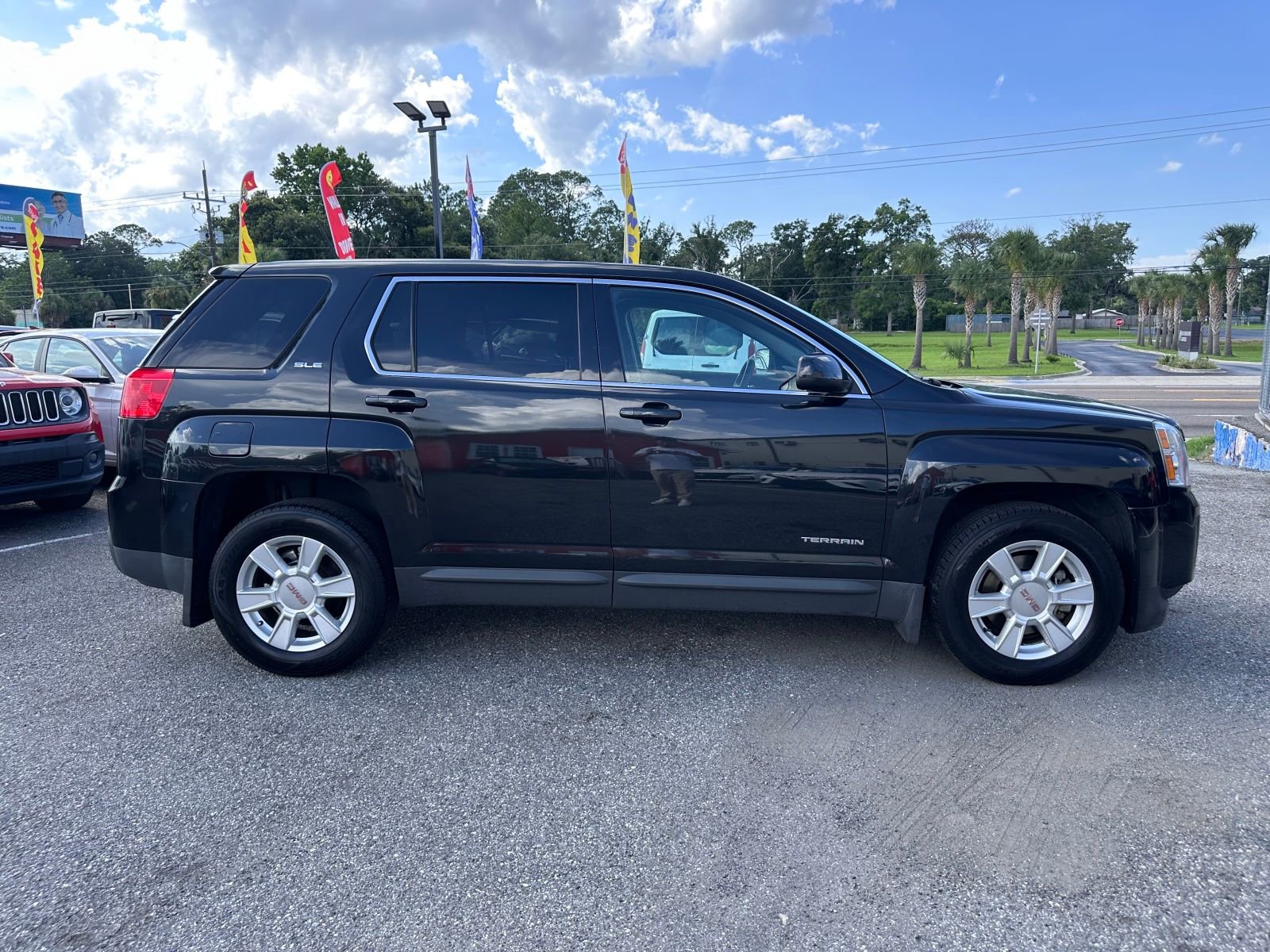 Vehicle image 4 of 21