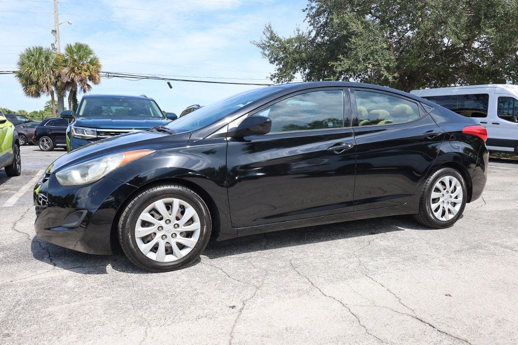 2013 Hyundai Elantra GLS Image 1 of 28