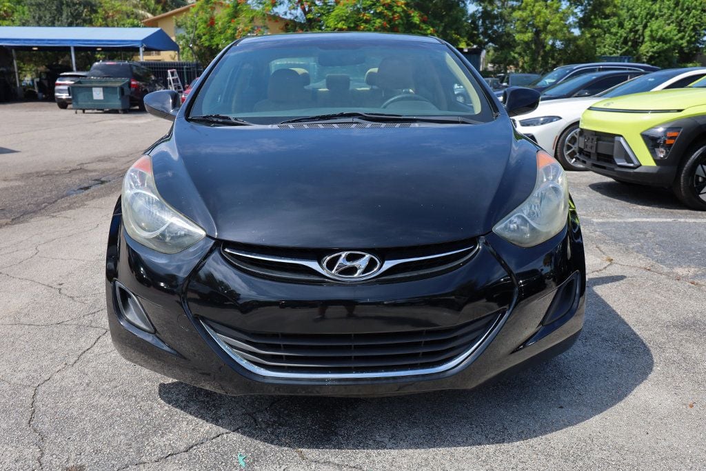 2013 Hyundai Elantra GLS Image 3 of 28