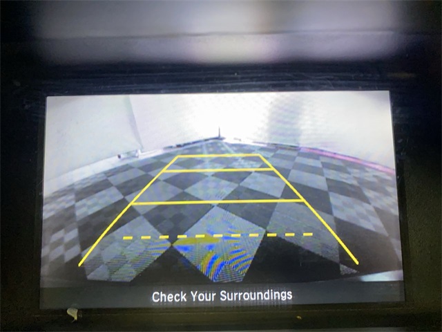 Vehicle image 16 of 25