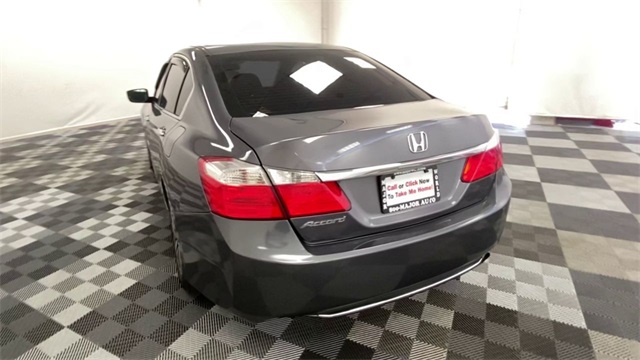 Vehicle image 9 of 25