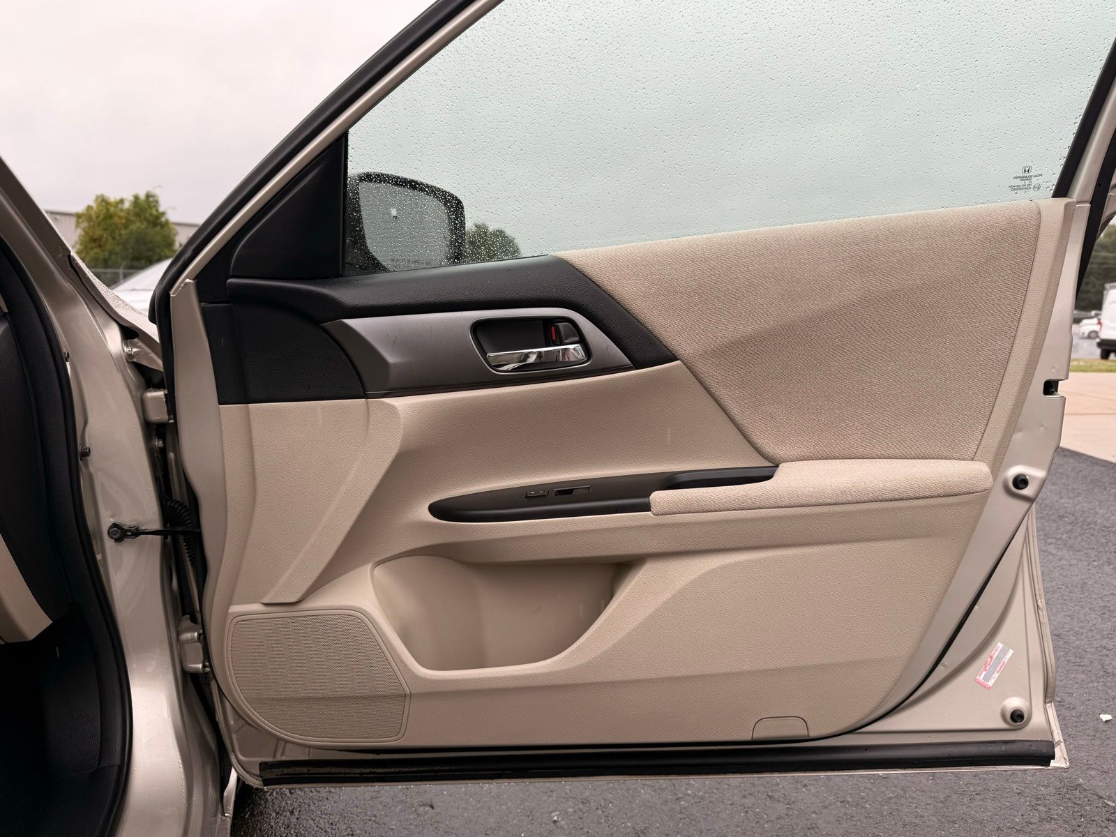 2013 Honda Accord LX Image 23 of 32