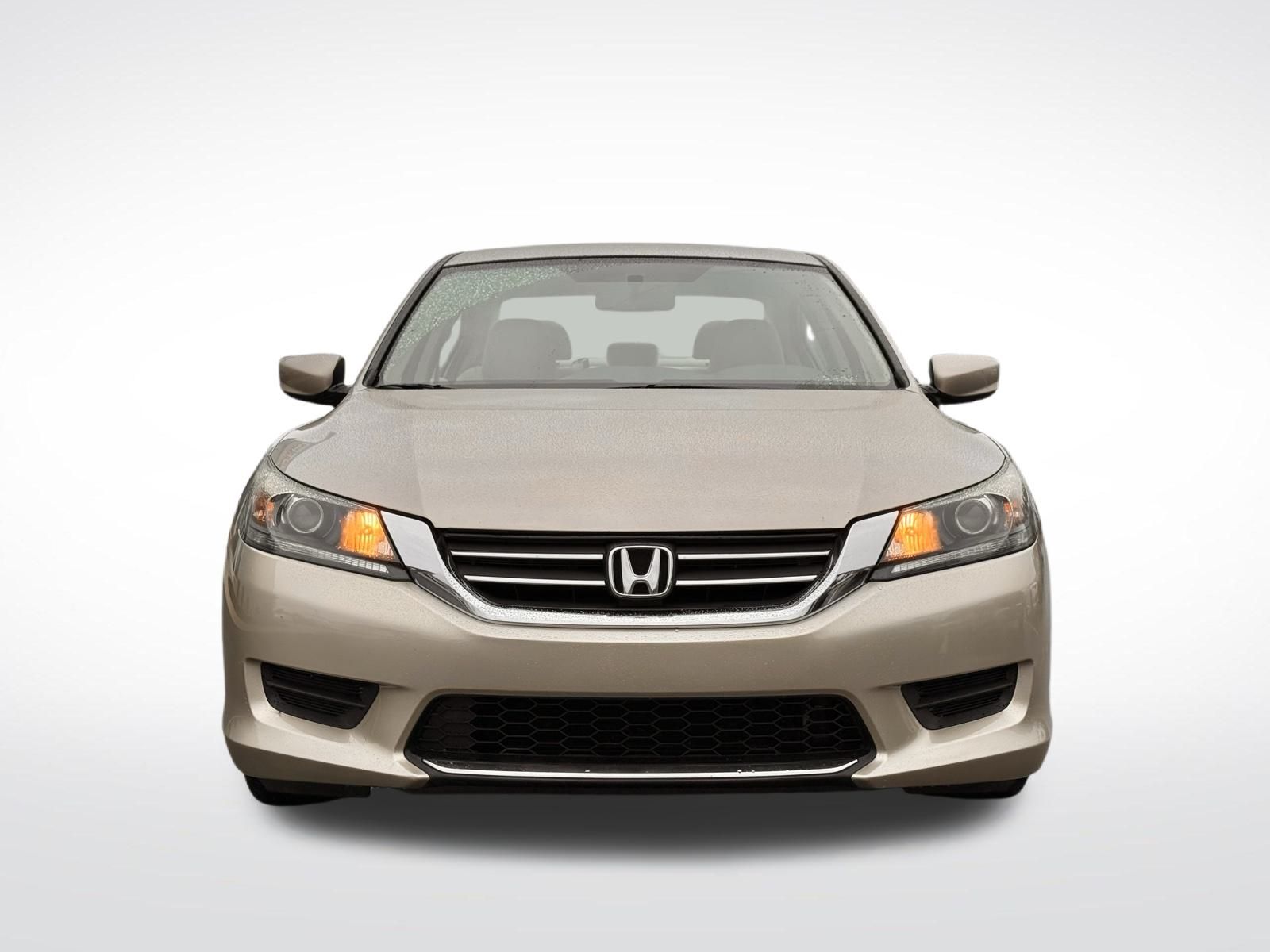 2013 Honda Accord LX Image 3 of 32
