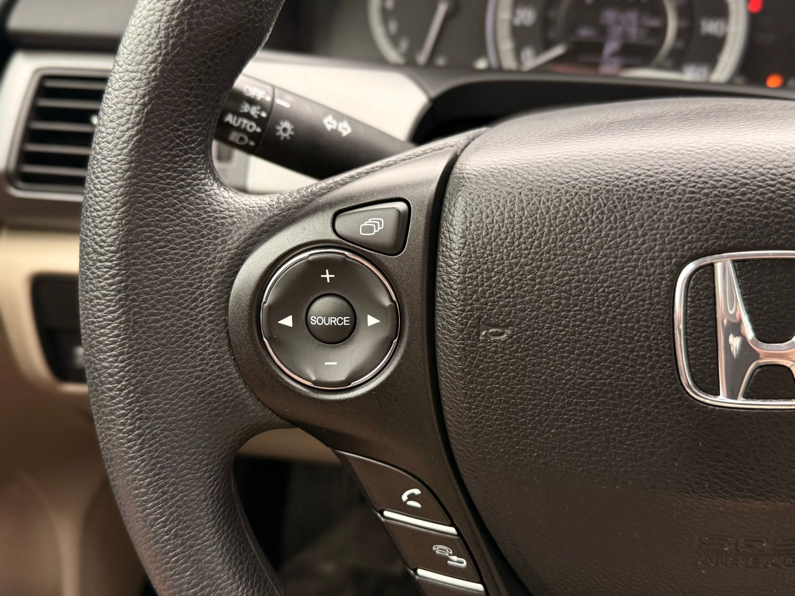 2013 Honda Accord LX Image 25 of 32