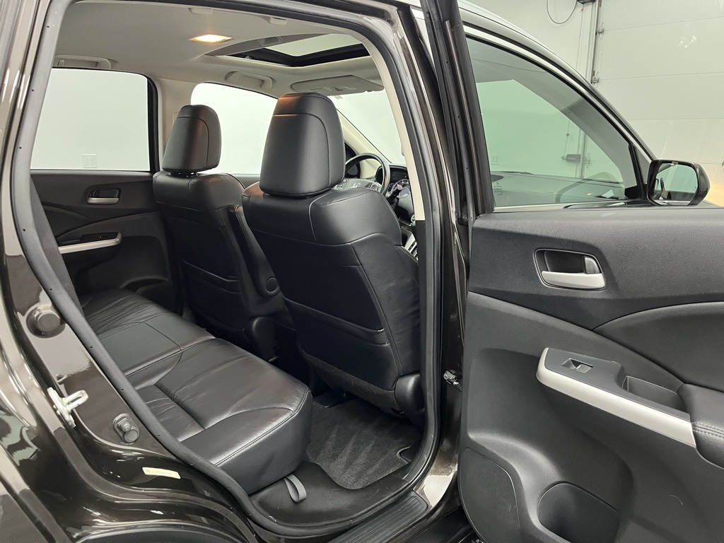 Vehicle image 13 of 34