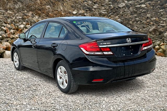 Vehicle image 6 of 17