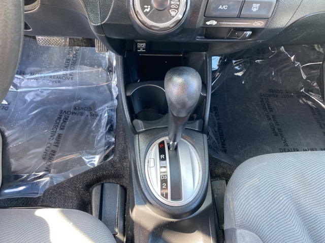 Vehicle image 14 of 31