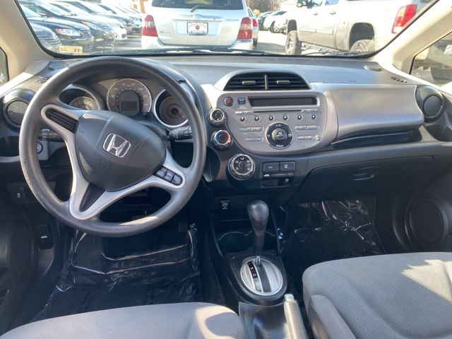 Vehicle image 7 of 31