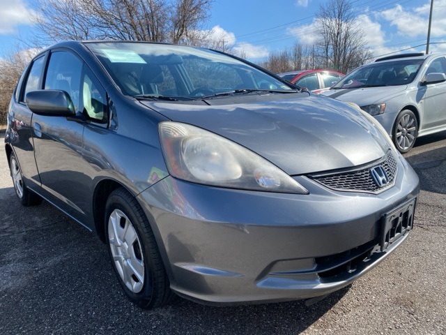 Vehicle image 2 of 31