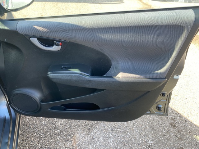 Vehicle image 27 of 31