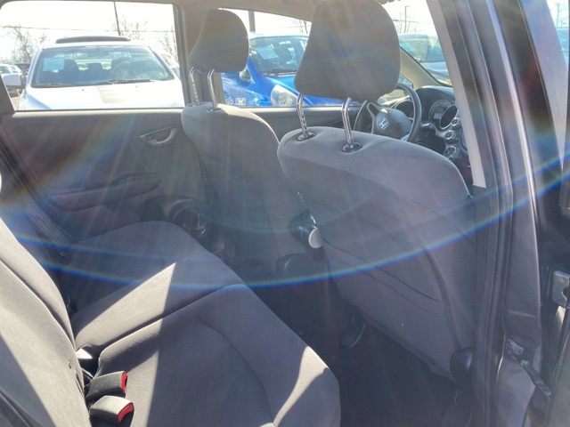 Vehicle image 20 of 31