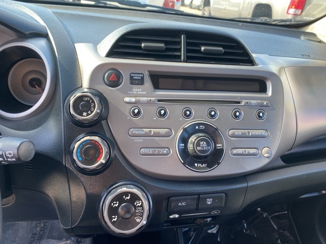 Vehicle image 13 of 31