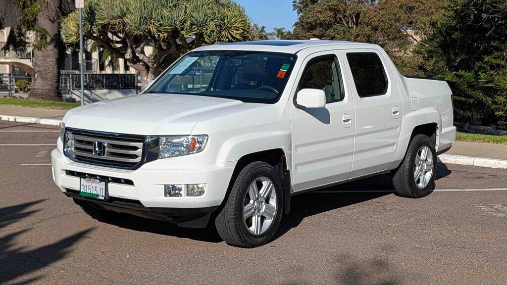 2013 Honda Ridgeline RTL Image 1 of 31