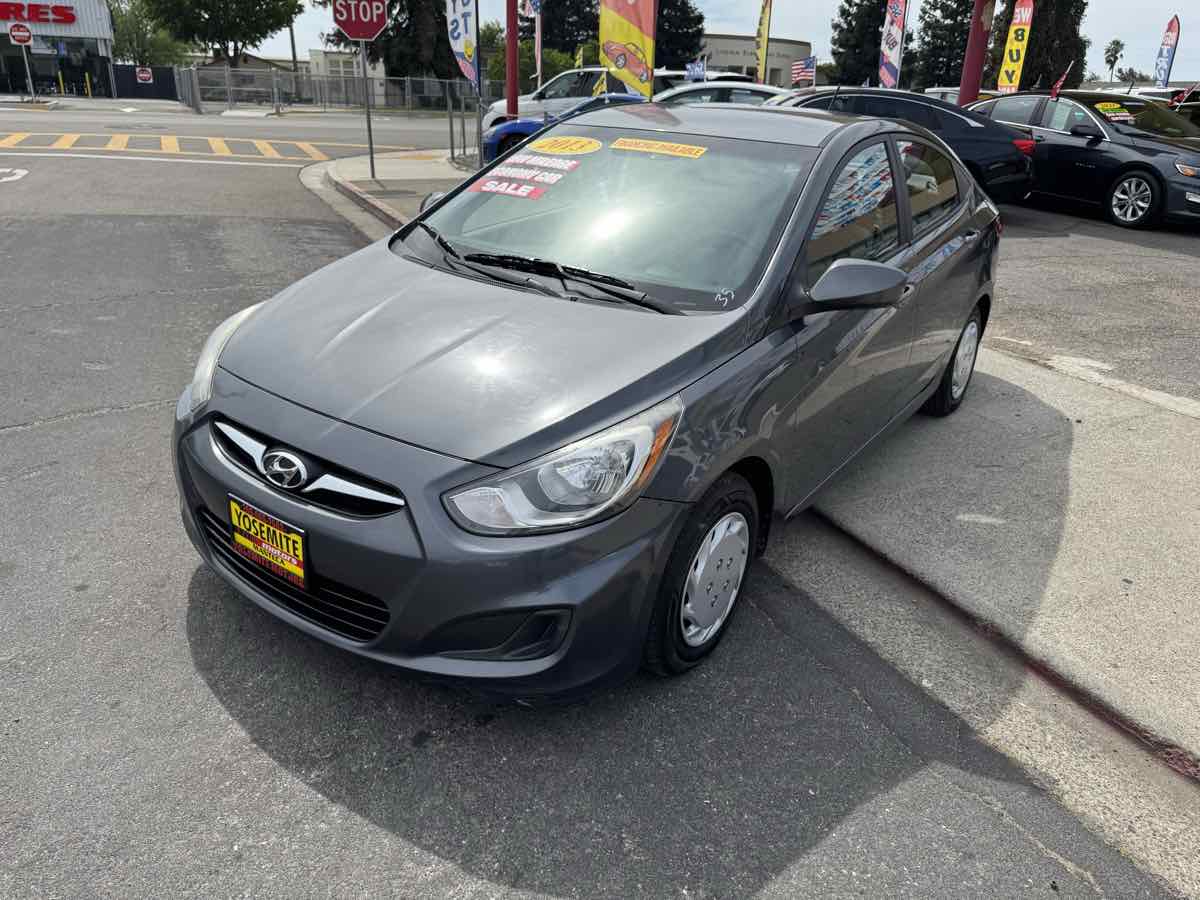 2013 Hyundai Accent GLS Image 1 of 15