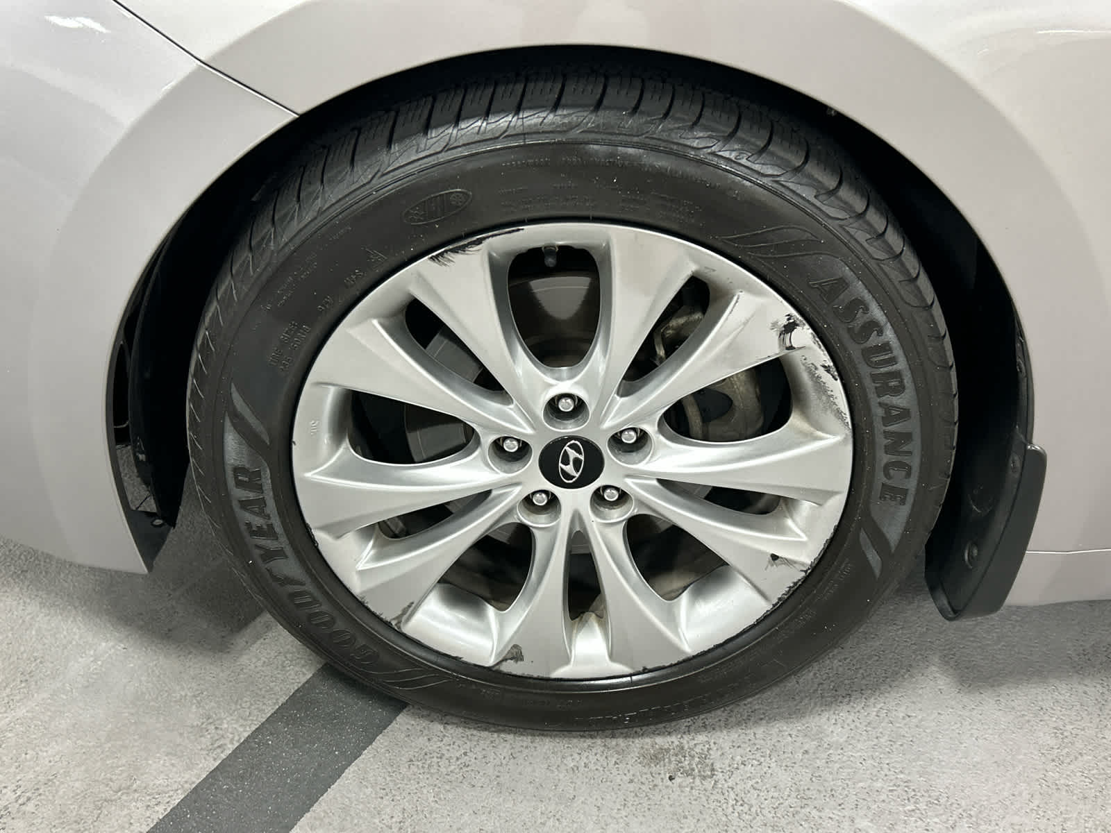 Vehicle image 22 of 46