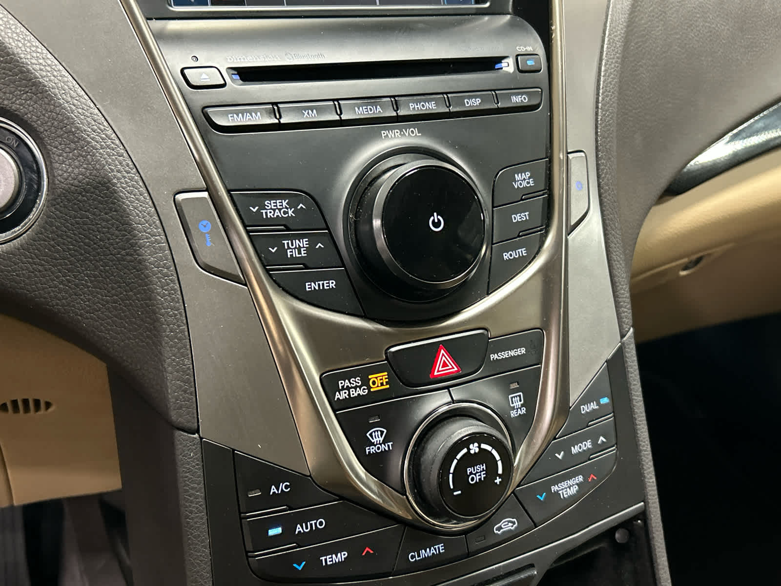 Vehicle image 44 of 46