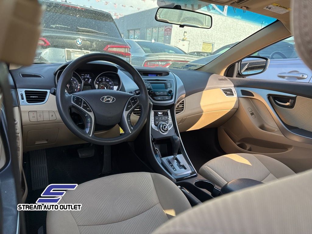 Vehicle image 28 of 39