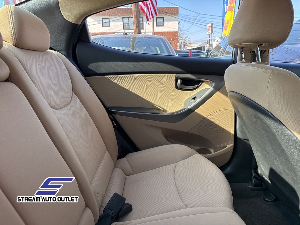 Vehicle image 20 of 39