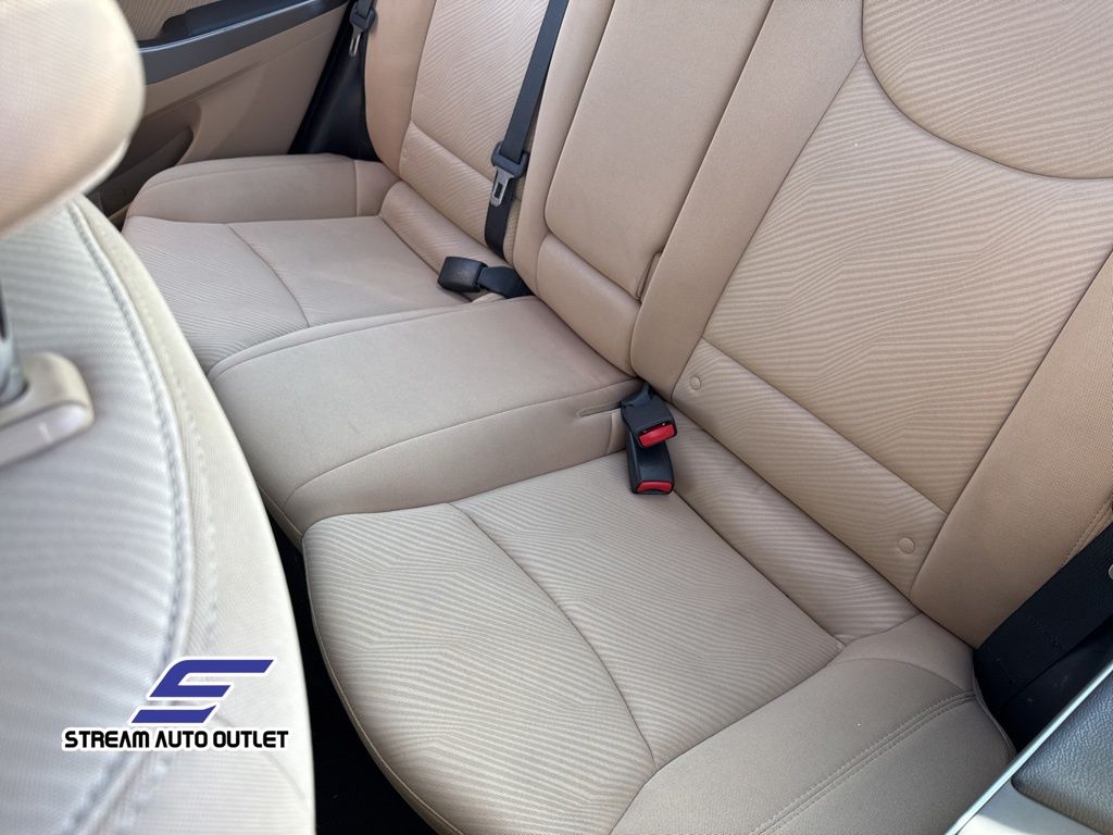 Vehicle image 24 of 39