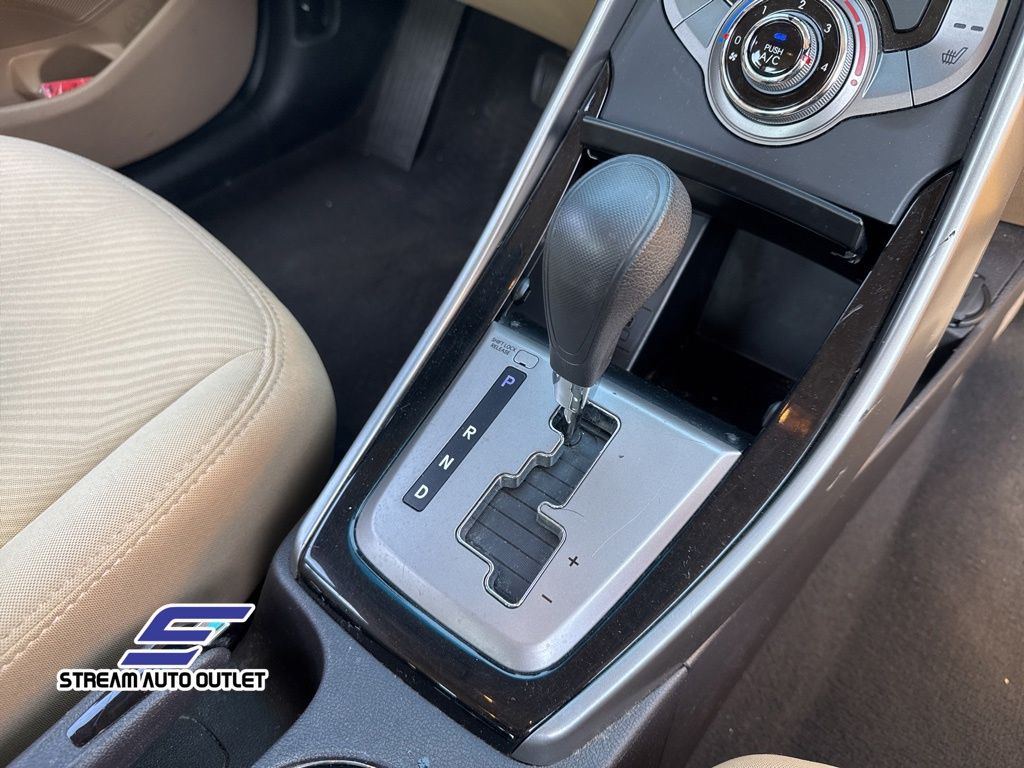 Vehicle image 13 of 39
