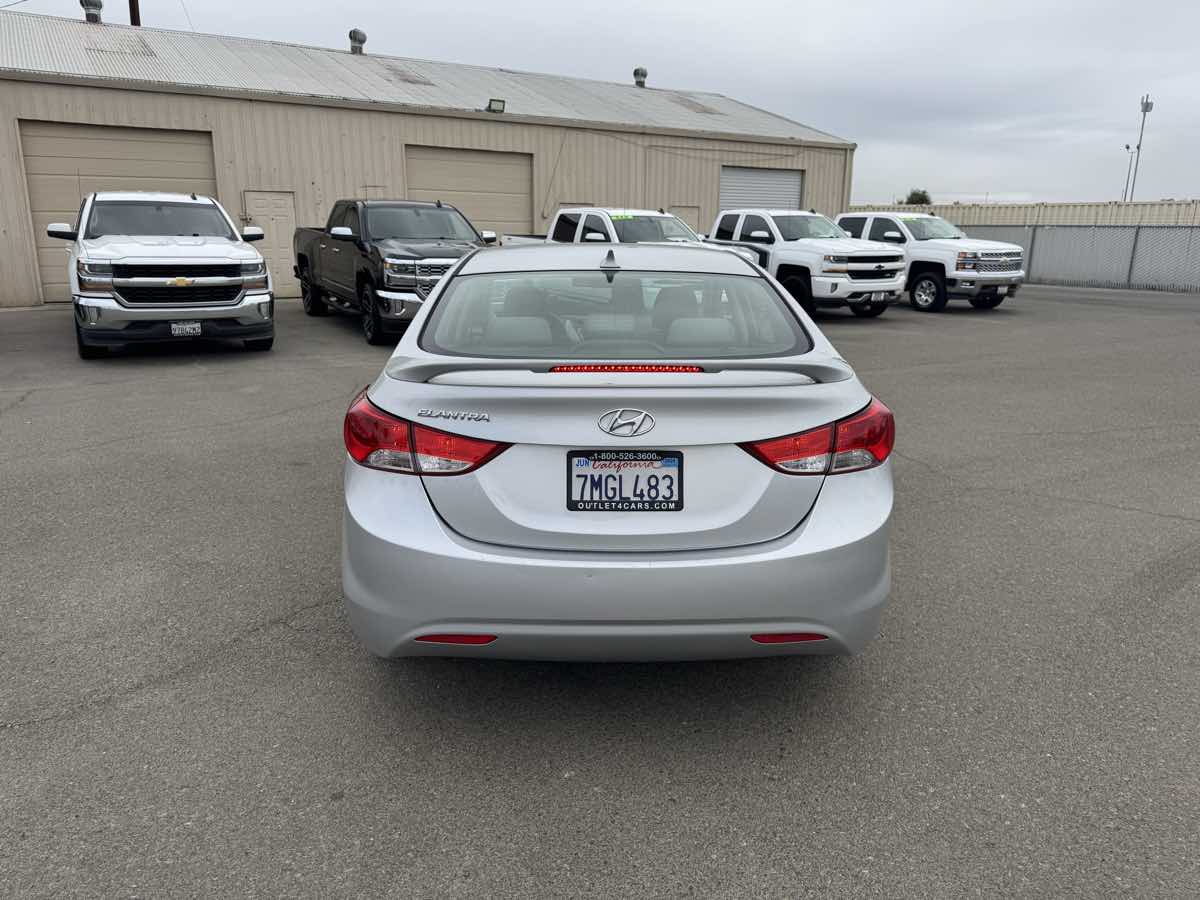 2013 Hyundai Elantra GLS Image 10 of 34