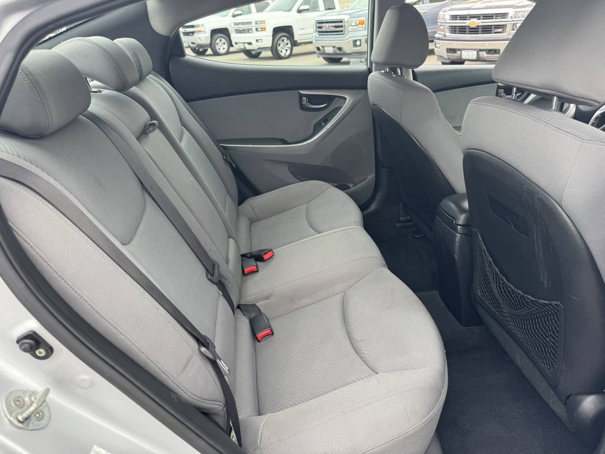 2013 Hyundai Elantra GLS Image 19 of 34